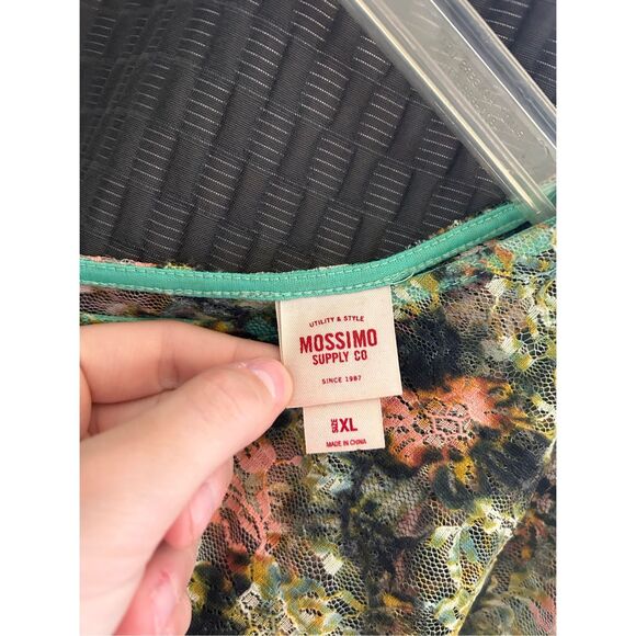 Mossimo lace top size XL - Picture 3 of 3